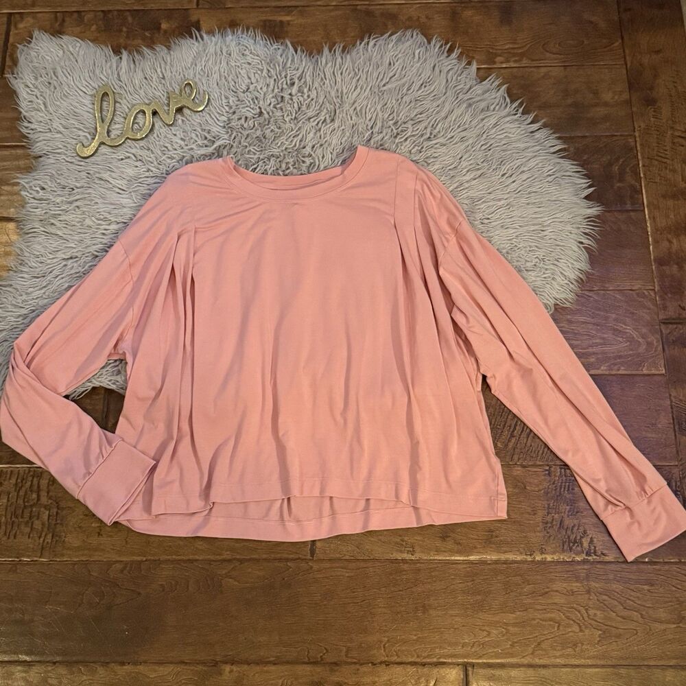 Athleta Elemental Long Sleeve Top In Conch Pink Size Large EUC Athleisure Casual
